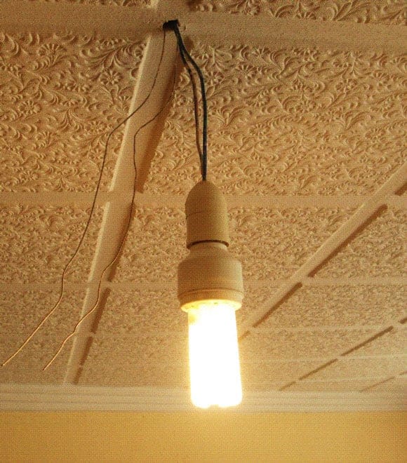Hanging-light-bulb