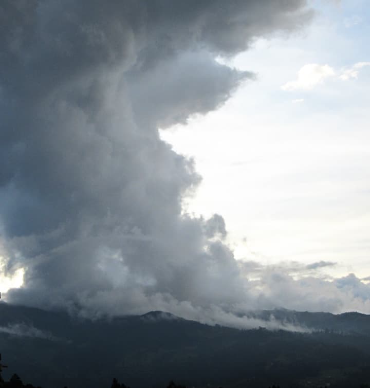 weather-in-cuenca-cloud-column