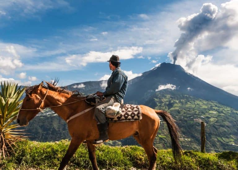 Why Ecuador is the Best Country for Expats [7 Reasons]