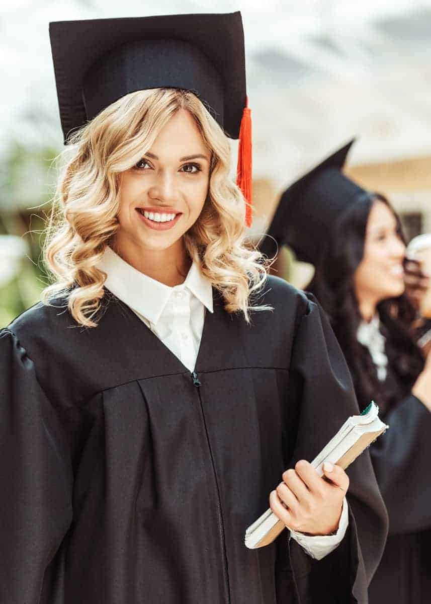 What to Write in a Graduation Card (78 Messages, Wishes, Quotes, and  Congratulations) | Storyteller Travel