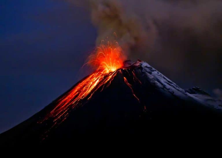 All 105 Ecuador Volcanoes: Active, Mainland, Galapagos (Charts/Map)