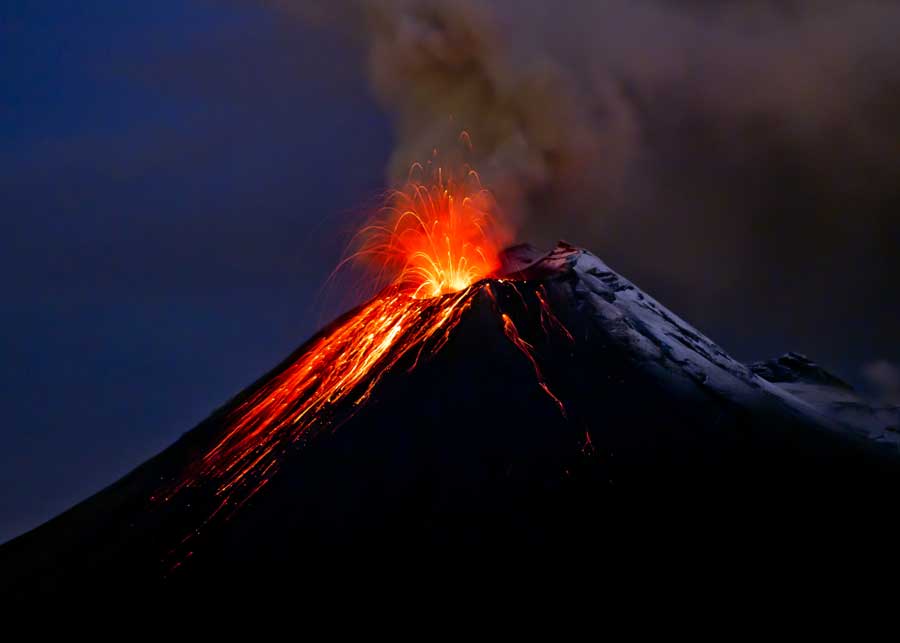 volcanoes in ecuador